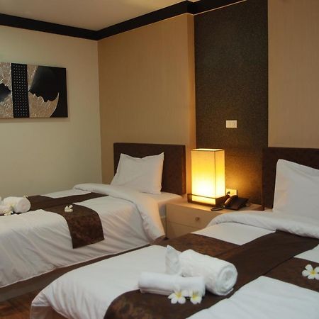 Panatara Hotel チュンポーン エクステリア 写真
